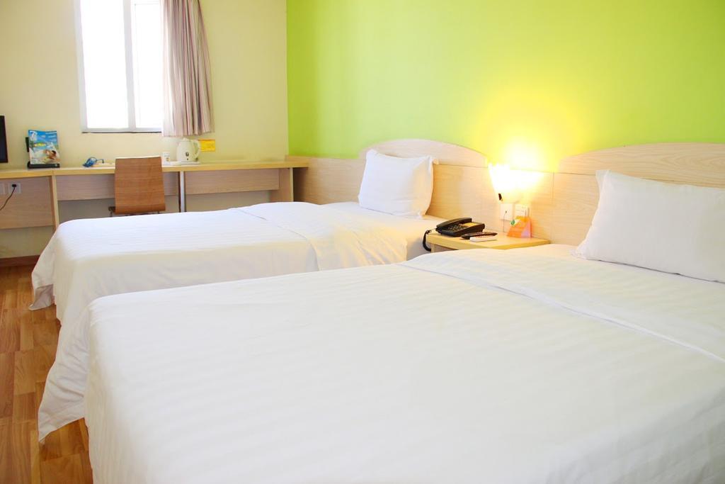 7Days Inn Guangzhou Jiaokou Subway Station 2Nd Kamer foto
