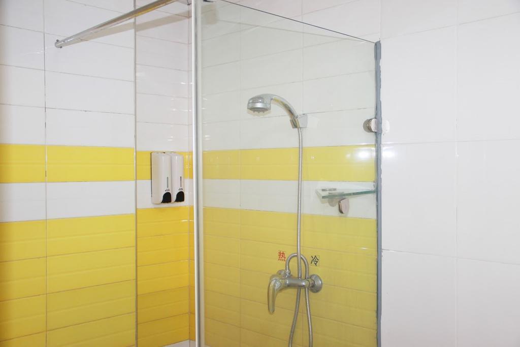 7Days Inn Guangzhou Jiaokou Subway Station 2Nd Kamer foto