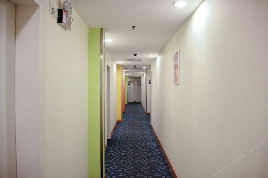 7Days Inn Guangzhou Jiaokou Subway Station 2Nd Buitenkant foto